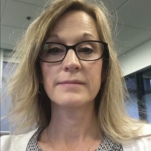 Meet your Posher, Michele